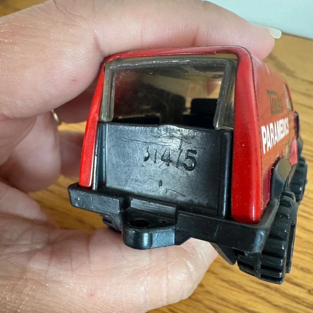 Vintage Tonka Paramedics Emergency Van Red Black‎ Diecast Toy Truck 1978 Mexico